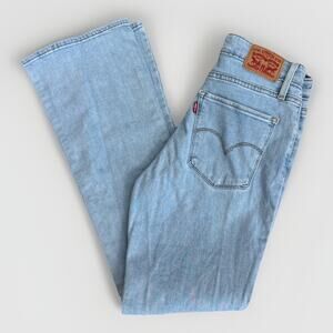 Levi’s 725 High Rise Bootcut Women’s Size 28 Light Wash